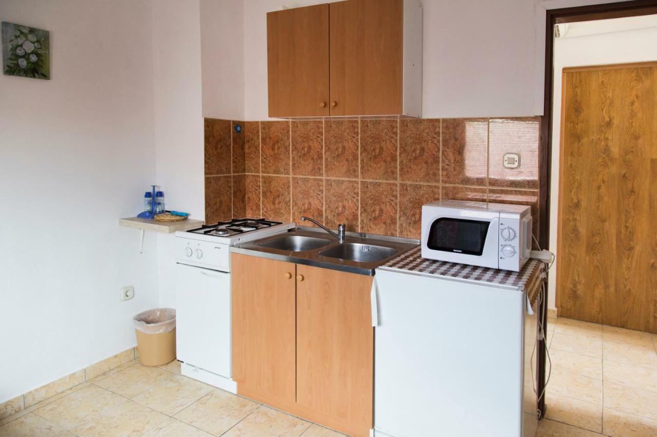 Apartments Mas-Rafaj Vir Zewnętrze zdjęcie